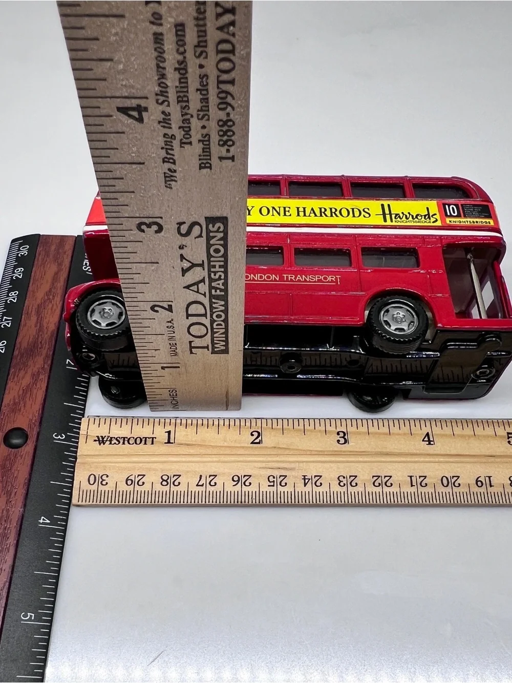 FEVA Harrods London Transport Double Decker Bus Diecast Toy Red Vintage 1:64